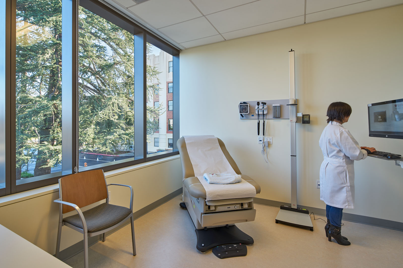 Cahill Contractors Healthcare Experience: Stanford Neuroscience Health Center