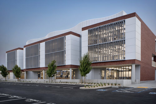 Cahill Contractors K-12 Experience: De La Salle High School – STREAM Building